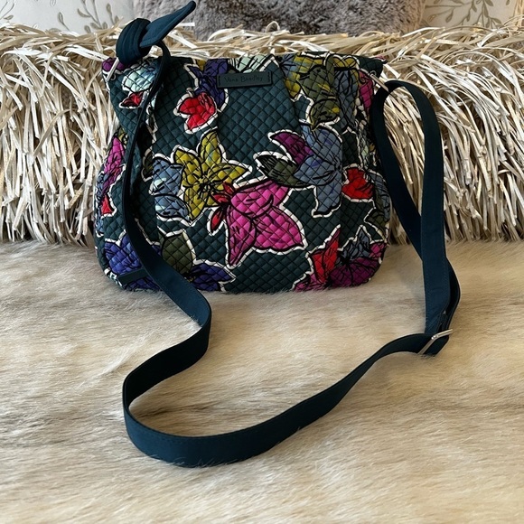 VERA BRADLEY Falling Flowers HADLEY Bag Crossbody Satchel Tech Green Pink 2017 - Picture 1 of 14